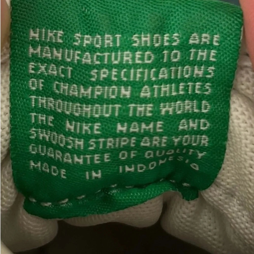 Nike Blazer Mid '77 Vintage GS Christmas Sweater 6Y = Womens Size 8 - DC4410-300